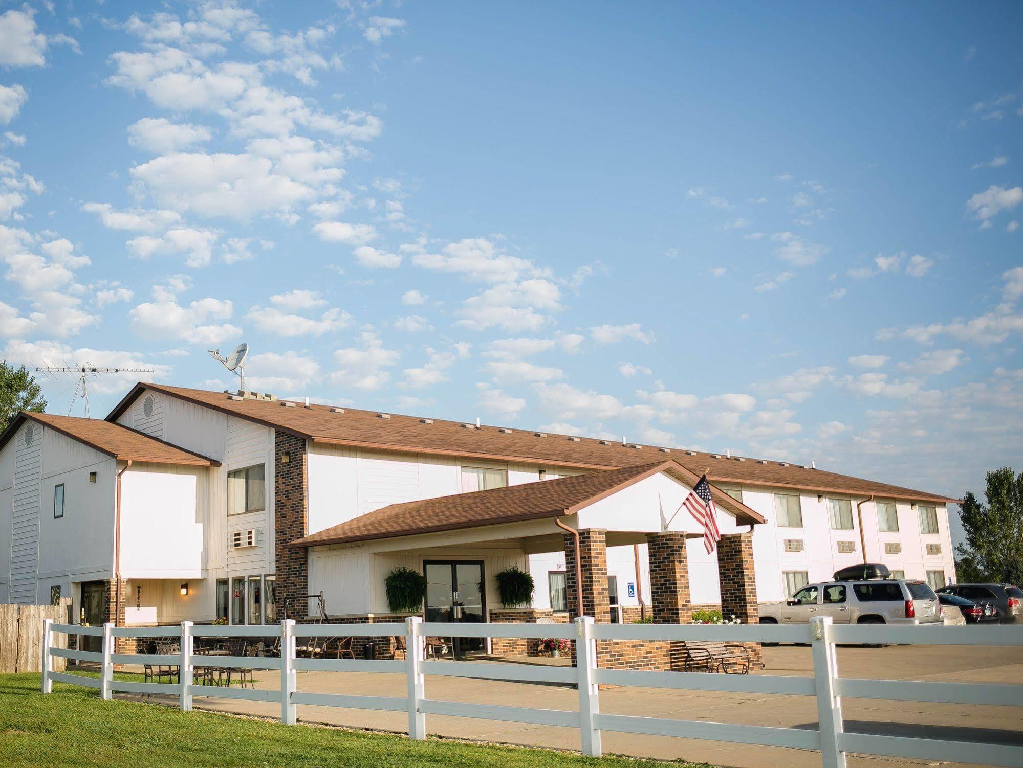 Covered Bridge Inn Winterset Kültér fotó